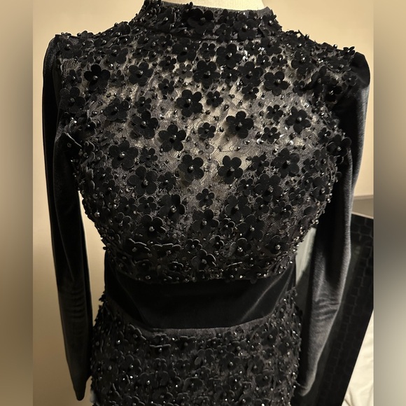 Mac Duggal Velvet Floral appliqué Modest Mermaid Gown - Picture 3 of 15